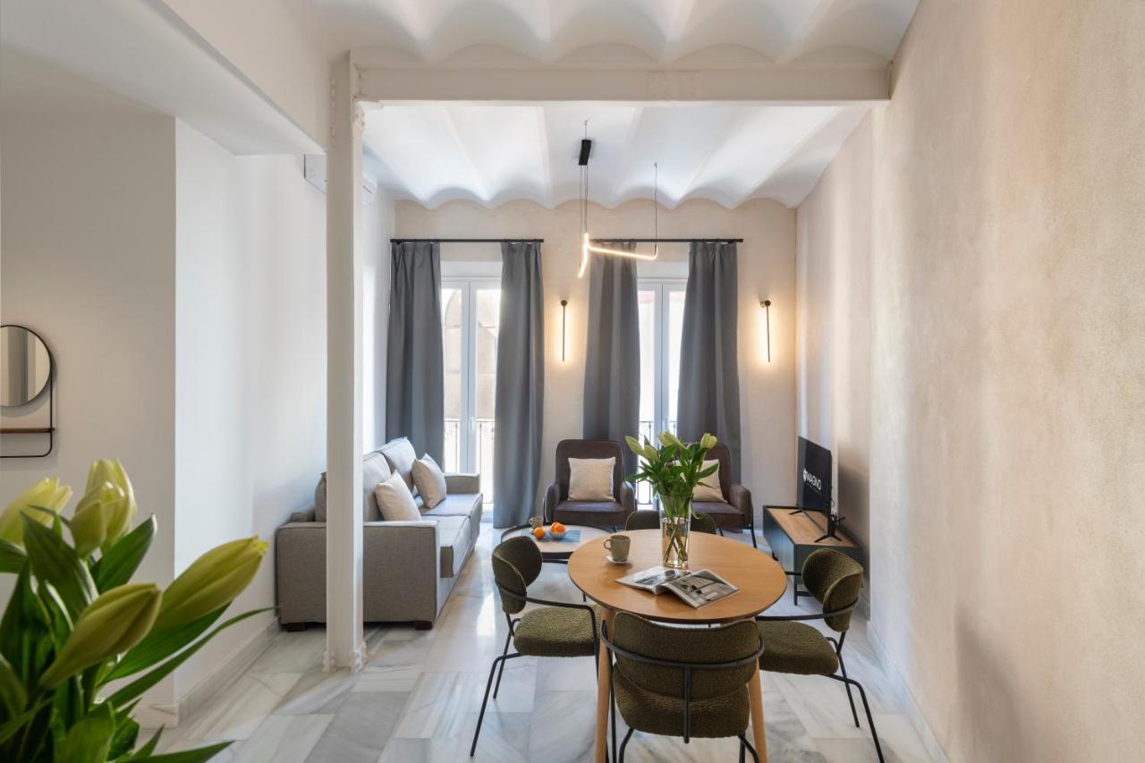 Magno Apartments San Gil - Shared Jacuzzi Seville Ngoại thất bức ảnh
