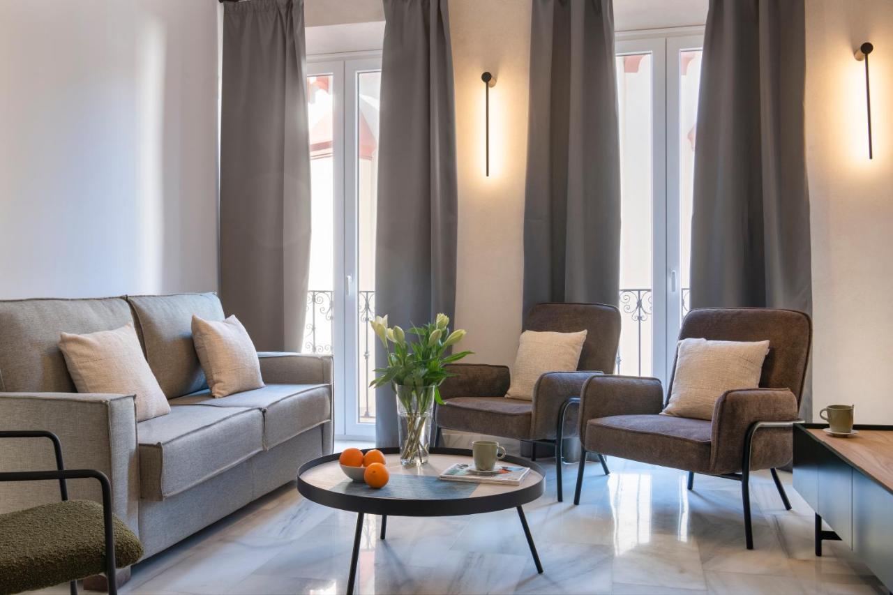 Magno Apartments San Gil - Shared Jacuzzi Seville Ngoại thất bức ảnh