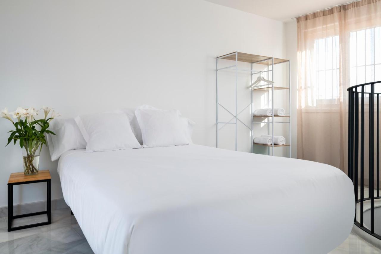 Magno Apartments San Gil - Shared Jacuzzi Seville Ngoại thất bức ảnh