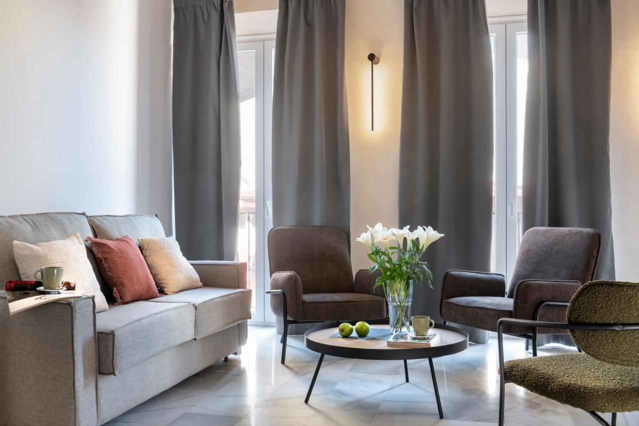 Magno Apartments San Gil - Shared Jacuzzi Seville Ngoại thất bức ảnh