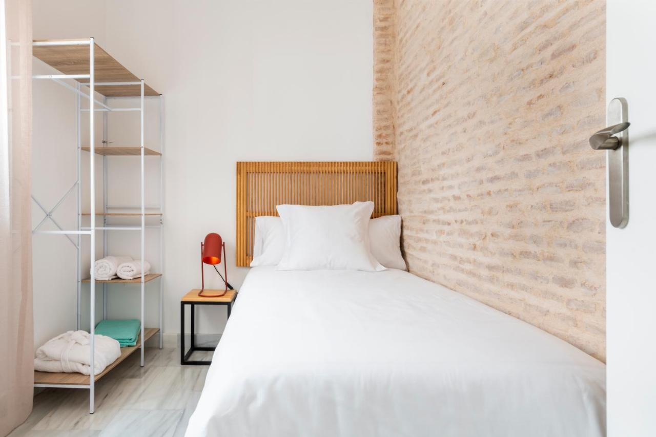 Magno Apartments San Gil - Shared Jacuzzi Seville Ngoại thất bức ảnh