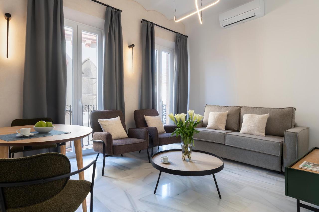 Magno Apartments San Gil - Shared Jacuzzi Seville Ngoại thất bức ảnh