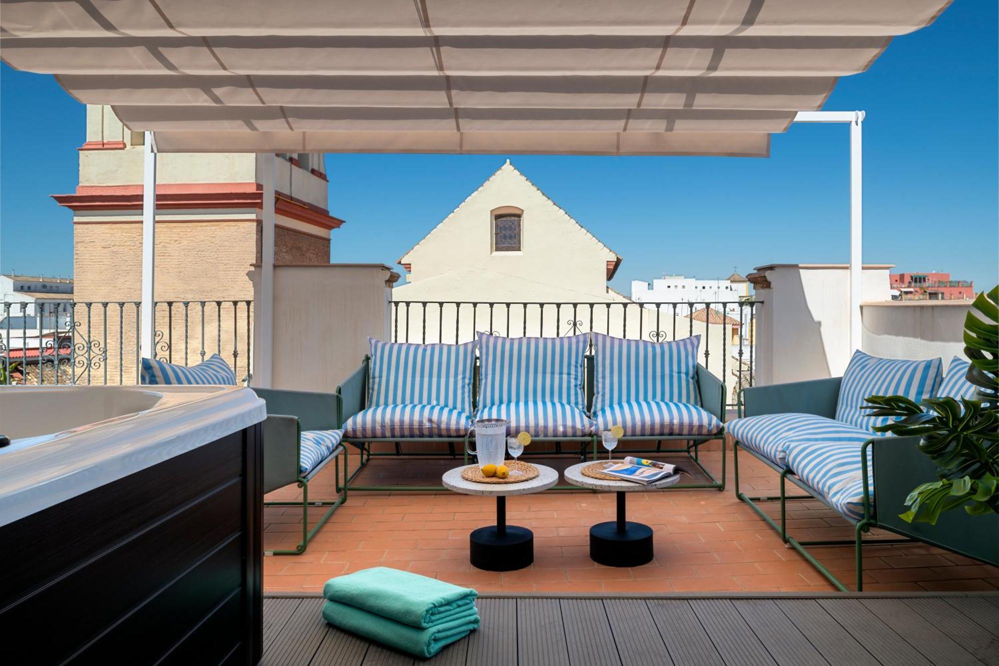 Magno Apartments San Gil - Shared Jacuzzi Seville Ngoại thất bức ảnh